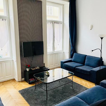 Rakoczi Apt Budapest Exteriör bild