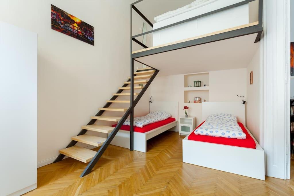 Rakoczi Apt Budapest Exteriör bild